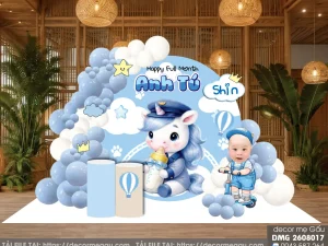 Mẫu Backdrop Đầy Tháng Bé Trai Tuổi Ngọ Tông Xanh Dương Dễ Thương – DMG 2608017