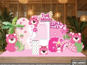 File Thiết Kế Backdrop Sinh Nhật Bé Gái Chủ Đề Gấu Dâu Lotso Hồng Đáng Yêu