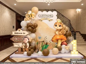 File Thiết Kế Backdrop Thôi Nôi Bé Trai Tuổi Tỵ Tông Nâu Be Ấm Áp – Gia Phong 1 Tuổi