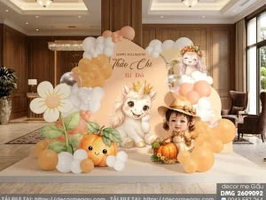 File Thiết Kế Backdrop Đầy Tháng Bé Gái Tuổi Ngọ Đáng Yêu - Tông Cam Be Ấm Áp